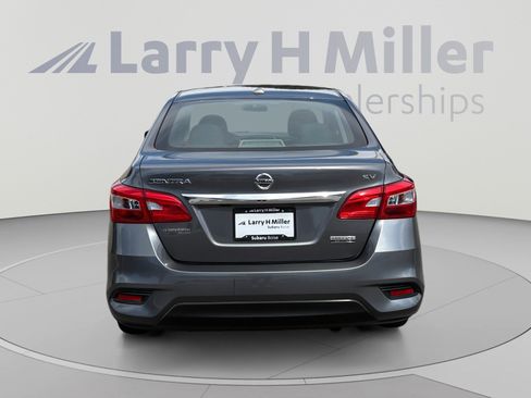 Used 2019 Nissan Sentra SV w/ Special Edition Package FWD image 4