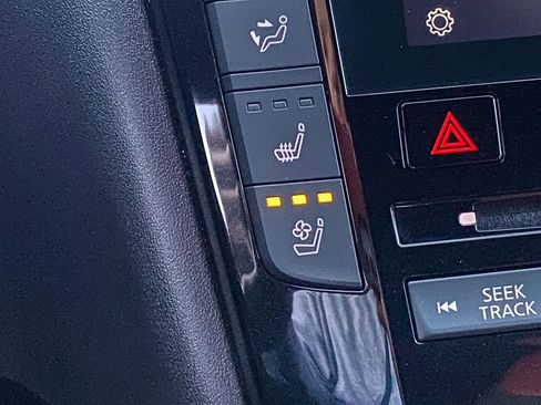 Used 2024 INFINITI QX50 Sport image 21