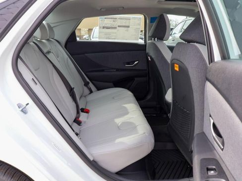 New 2026 Hyundai Elantra Limited image 10