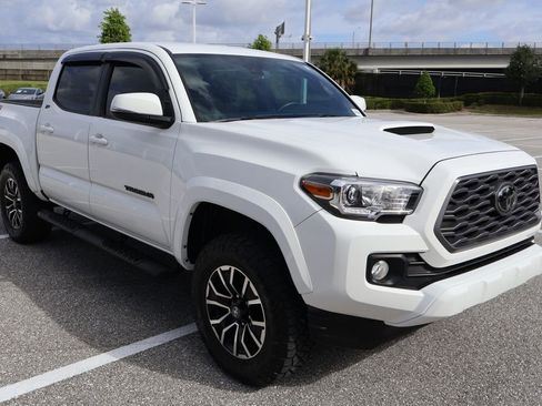 Certified 2023 Toyota Tacoma TRD Sport AWD/4WD image 6