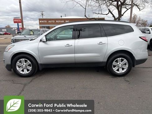 Used 2014 Chevrolet Traverse LT image 8