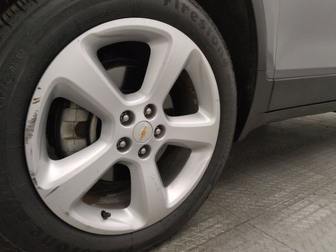 Used 2015 Chevrolet Trax LTZ image 31