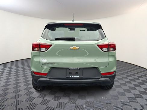 Used 2025 Chevrolet TrailBlazer LS AWD/4WD image 5