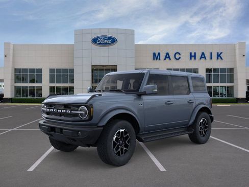 New 2025 Ford Bronco Outer Banks image 1