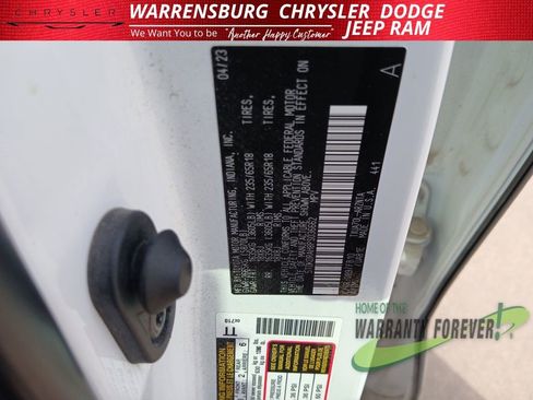 Used 2023 Toyota Highlander L image 12