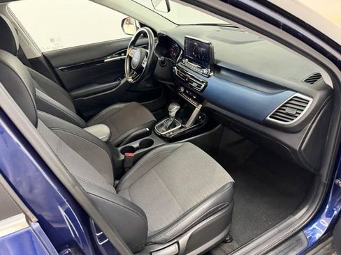 Used 2023 Kia Seltos S w/ Navigation Package FWD image 34