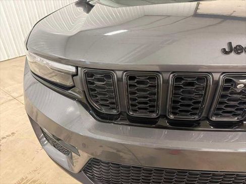 Certified 2020 Jeep Grand Cherokee Laredo w/ Quick Order Package 2BN North image 4