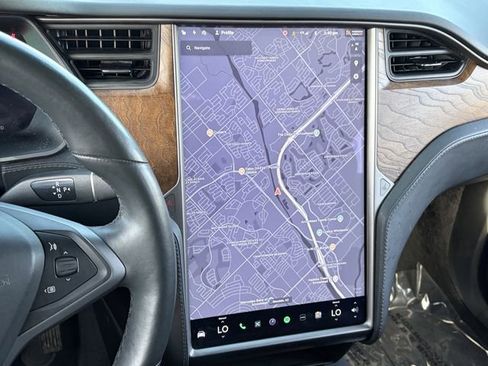 Used 2020 Tesla Model X Long Range image 14