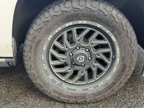 Used 2019 Chevrolet Tahoe Premier image 15