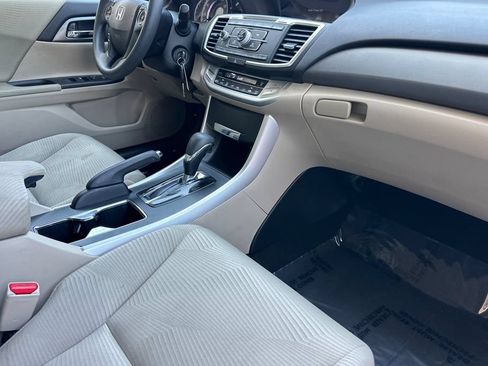 Used 2015 Honda Accord LX image 15