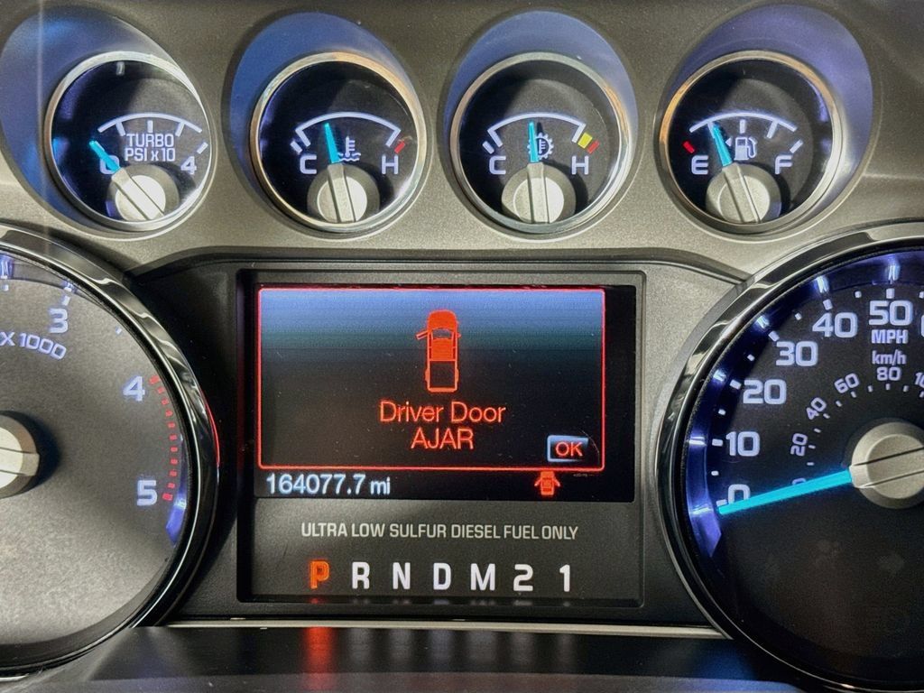 Used 2015 Ford F250 Platinum w/ FX4 Off-Road Package AWD/4WD image 16