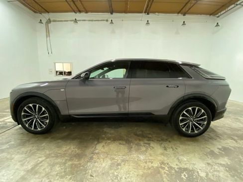 Used 2024 Cadillac Lyriq Sport RWD image 2