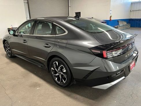 Used 2025 Hyundai Sonata SEL AWD/4WD image 5
