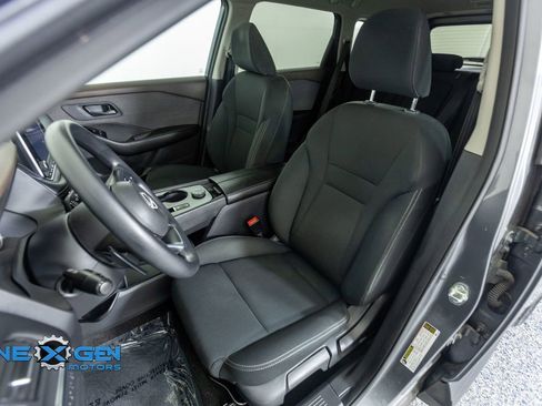 Used 2023 Nissan Rogue S AWD/4WD image 24