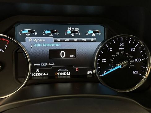 Used 2018 Ford Expedition Platinum image 17