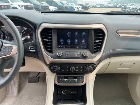 Used 2023 GMC Acadia Denali w/ Denali Ultimate Package AWD/4WD image 29