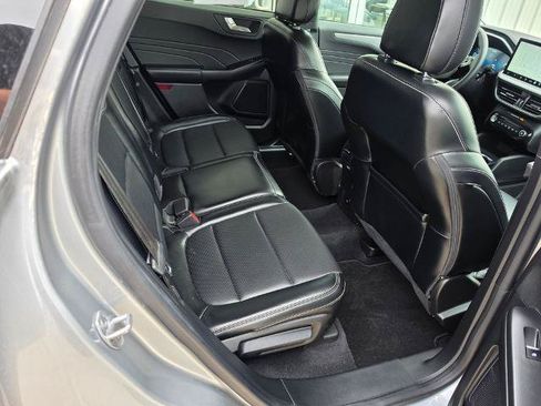 Certified 2023 Ford Escape Platinum AWD/4WD image 21