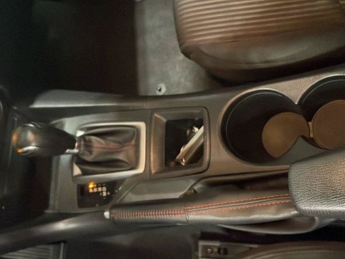 Used 2014 MAZDA MAZDA3 i Touring FWD image 19