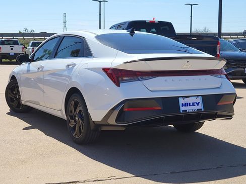 New 2026 Hyundai Elantra SEL Sport Premium FWD image 3