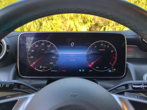 Used 2024 Mercedes-Benz GLC 300 4MATIC image 31