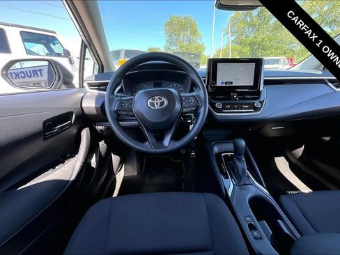 Used 2025 Toyota Corolla LE FWD image 11