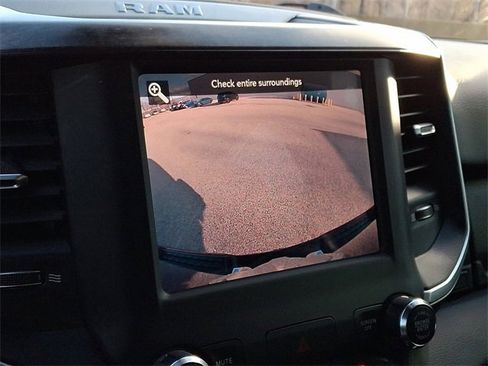 Used 2019 RAM 1500 Big Horn image 4