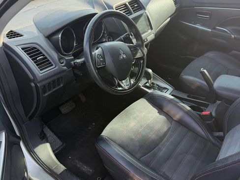 Used 2018 Mitsubishi Outlander Sport SE AWD/4WD image 7