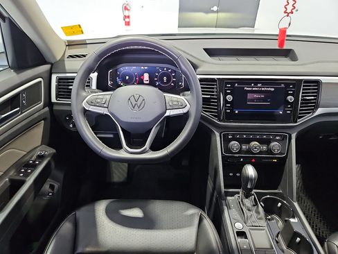 Used 2023 Volkswagen Atlas SE w/ Black Wheel Package FWD image 14