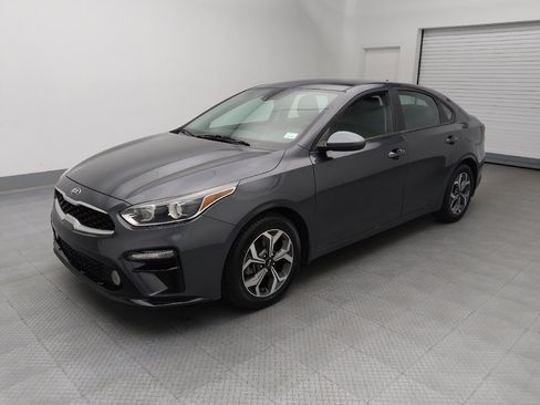 Used 2021 Kia Forte LXS FWD image 2