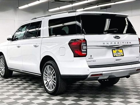 Used 2024 Ford Expedition Max Limited image 3