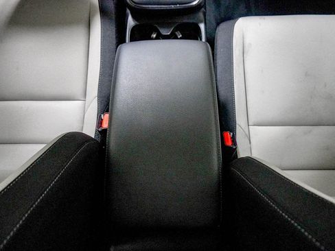 Certified 2025 Honda CR-V EX image 27