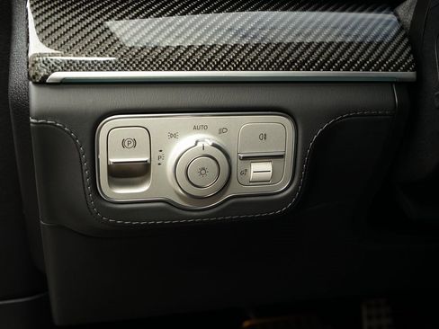 Used 2022 Mercedes-Benz GLS 63 AMG 4MATIC image 23