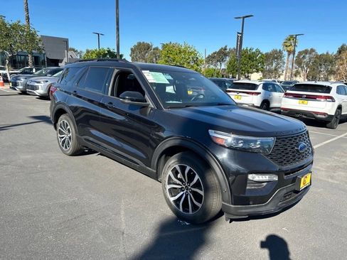 Used 2021 Ford Explorer ST w/ Equipment Group 401A image 3