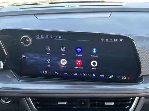 Used 2025 Chevrolet Suburban RST image 25