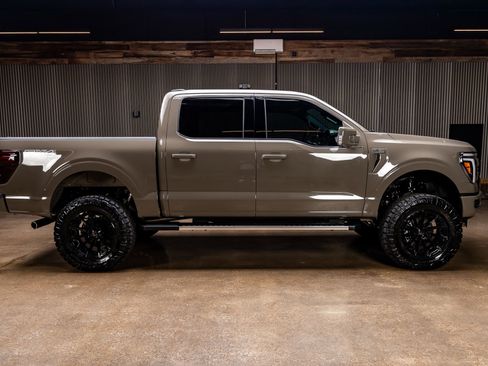 Used 2026 Ford F150 Lariat AWD/4WD image 11
