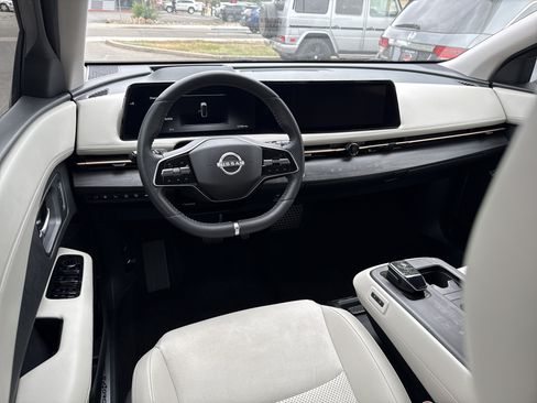 Certified 2023 Nissan Ariya AWD image 18