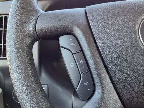 Used 2025 Chevrolet Express 2500 w/ Driver Convenience Package image 11