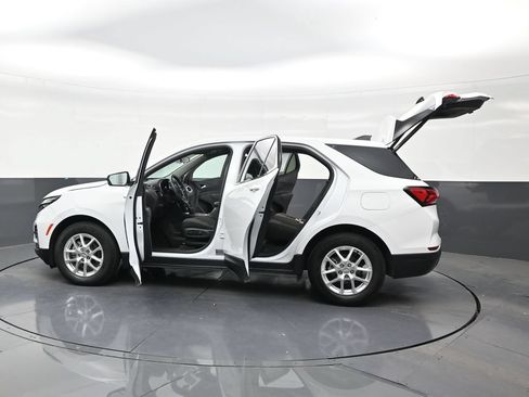 Used 2024 Chevrolet Equinox LT FWD image 30