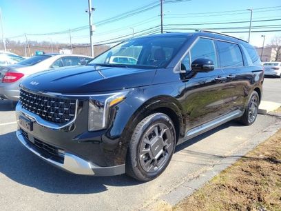 Used 2025 Kia Carnival SX