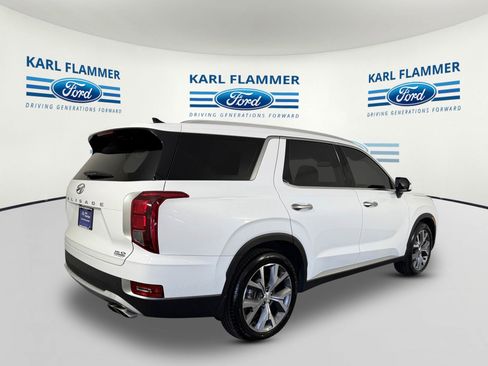 Used 2022 Hyundai Palisade SEL w/ Premium Package image 3