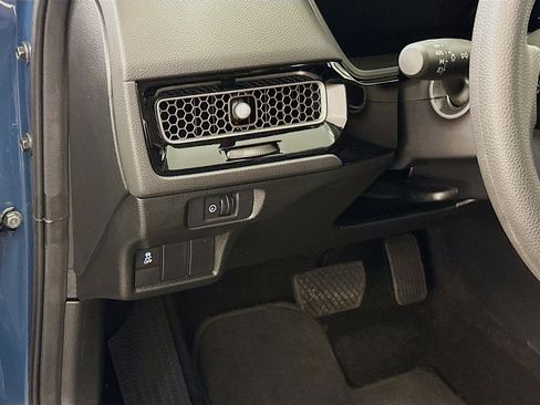 Used 2026 Honda Civic LX image 17