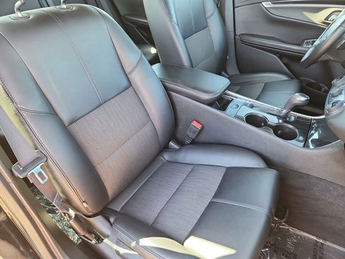 Used 2020 Chevrolet Impala LT FWD image 13