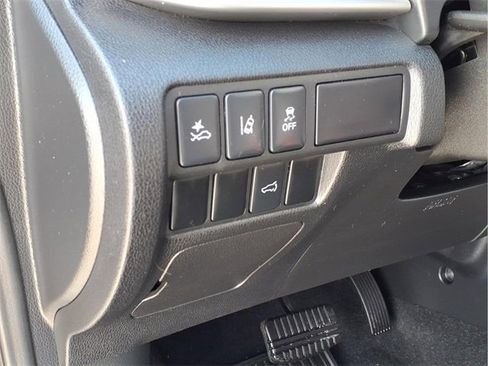 Used 2024 Mitsubishi Eclipse Cross SEL image 20