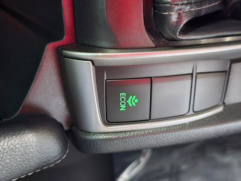 Used 2021 Honda Civic Sport image 40