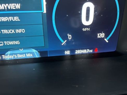 Certified 2022 Ford F150 Lariat w/ Equipment Group 502A High image 14