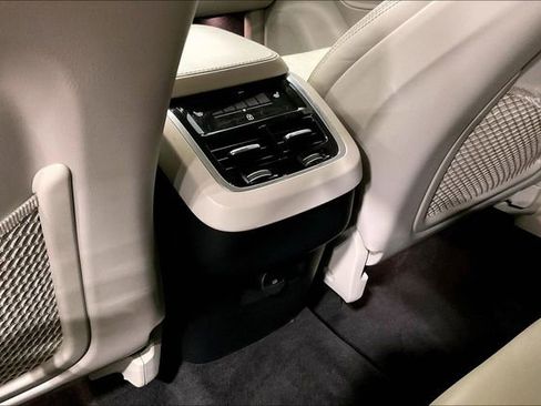 Certified 2023 Volvo XC90 B6 Ultimate AWD/4WD image 37