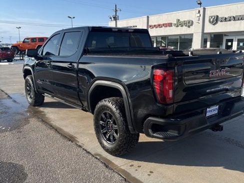 Used 2024 GMC Sierra 1500 AT4X image 7