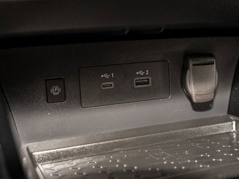 Certified 2023 Nissan Altima 2.0 SR image 17