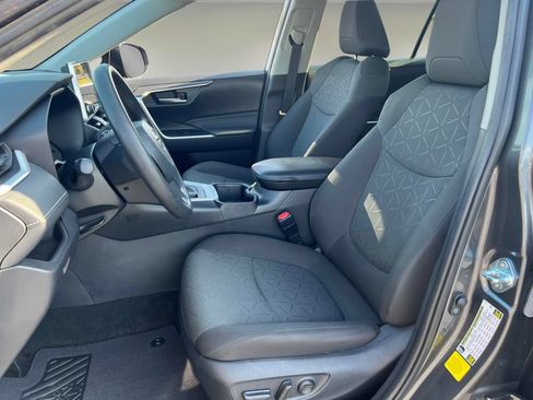 Certified 2024 Toyota RAV4 XLE AWD/4WD image 13