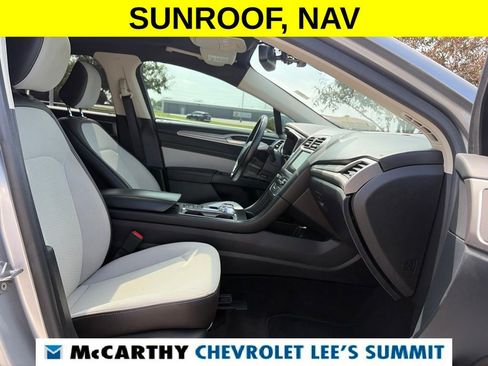 Used 2020 Ford Fusion SE w/ Equipment Group 151A FWD image 29